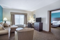 Common Space Comfort Inn & Suites Sarasota I75