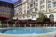 Swimming Pool Hôtel Barrière Le Royal Deauville