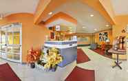 Lobi 7 Microtel Inn & Suites by Wyndham Sunbury/Columbus North