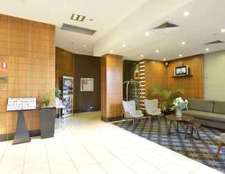 Lobby 2 YEHS Hotel Sydney Harbour Suites