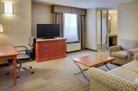 Ruang Umum Holiday Inn Hotel & Suites London, an IHG Hotel