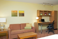 Common Space Towneplace Suites By Marriott Bloomington