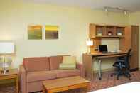 Ruang Umum Towneplace Suites By Marriott Bloomington