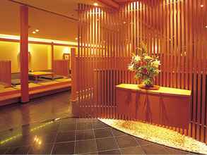 Lobi 4 Hotel Granvia Wakayama