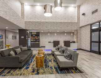 Sảnh chờ 2 Wingate by Wyndham Dallas Love Field