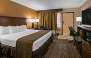 Bedroom 4 Best Western Ramkota Hotel