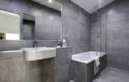 Toilet Kamar 4 Best Western Atlantic Hotel