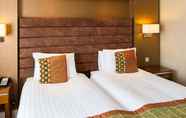 Bedroom 6 Hampshire Court Hotel & Spa