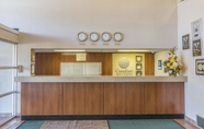 Lobby 4 Comfort Inn & Suites