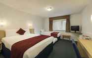 Bedroom 4 Days Inn by Wyndham Fleet M3