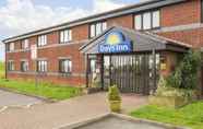 Exterior 4 Days Inn by Wyndham Sheffield M1