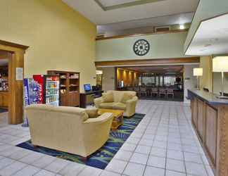 Lobby 2 Holiday Inn Express Irwin (PA TPK Exit 67), an IHG Hotel