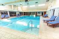 Swimming Pool DoubleTree by Hilton St. Anne's Manor