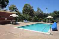 Swimming Pool Extended Stay America Suites Fremont Newark