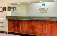 Lobi 4 Quality Inn & Suites