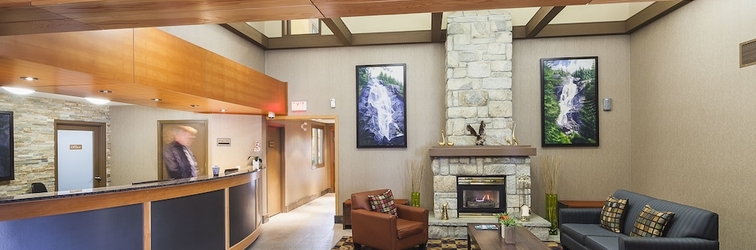 Lobby Mountain Retreat Hotel