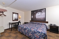 Bedroom Rodeway Inn Waukegan - Gurnee