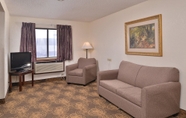 Common Space 7 Rodeway Inn Waukegan - Gurnee