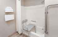 In-room Bathroom 6 Super 8 by Wyndham Michigan City