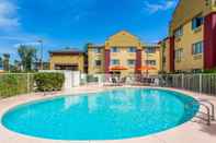 Swimming Pool Super 8 by Wyndham - Mesa/Gilbert