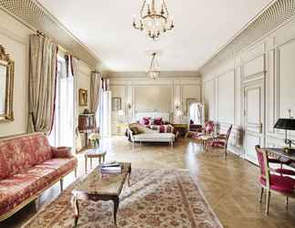 Sảnh chờ 2 Le Meurice - Dorchester Collection