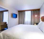 Bedroom 6 International Hotel Calgary