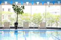 Swimming Pool Nagoya Tokyu Hotel