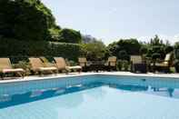 Swimming Pool Hotel Angleterre And Residence