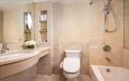 Toilet Kamar 5 Hua Ting Hotel & Towers