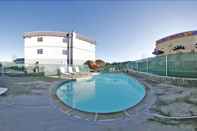 Swimming Pool Comfort Inn Yreka I-5