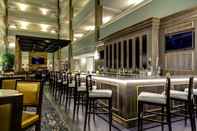 Bar, Kafe, dan Lounge Embassy Suites Williamsburg