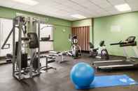 Fitness Center Quality Inn & Suites