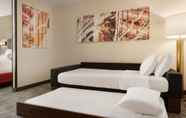 Bedroom 2 SpringHill Suites Phoenix Chandler/Fashion Center