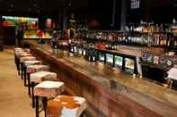 Bar, Cafe and Lounge Stamford Plaza Adelaide