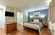 Bedroom 5 HomeTowne Studios by Red Roof Atlanta - Chamblee