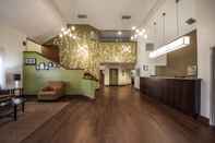 Lobby Sleep Inn & Suites Central/I-44