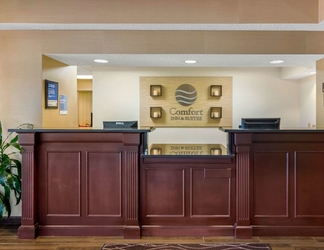 Lobby 2 Comfort Inn & Suites La Grange