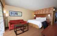 Kamar Tidur 3 Courtyard by Marriott Burlington Williston