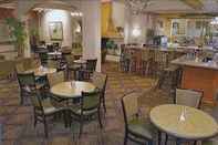 Bar, Cafe and Lounge Embassy Suites by Hilton Dallas Market Center