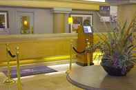 Lobi Embassy Suites by Hilton Dallas Market Center