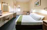 Bedroom 7 Hides Hotel Cairns
