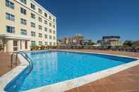 Kolam Renang Vila Galé Estoril – Adults Friendly