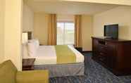 Bedroom 2 Comfort Inn & Suites New Orleans Airport North