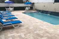 Swimming Pool Comfort Inn & Suites New Orleans Airport North
