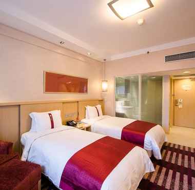 Bilik Tidur 2 Holiday Inn Shanghai Downtown