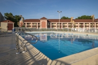 Swimming Pool Red Roof Inn Virginia Beach - Norfolk Airport