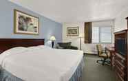 Bedroom 5 Super 8 by Wyndham Washington