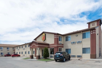 Exterior 4 Super 8 by Wyndham Bernalillo