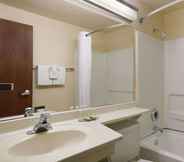 In-room Bathroom 3 Super 8 by Wyndham Cheyenne WY