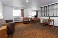 Bedroom Super 8 by Wyndham Summersville